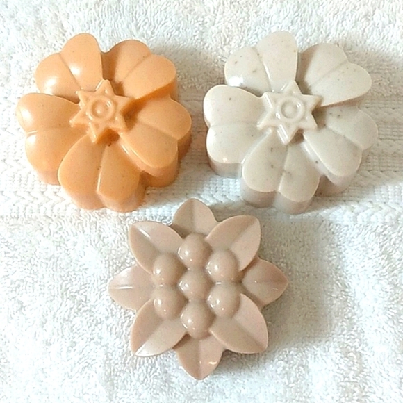 HANDCRAFTED OATMEAL PUMPKIN PIE CINNAMON TOAST MORNING TRIO HAND SOAPS SET NWT - Picture 2 of 5